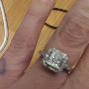 Diamond wedding ring